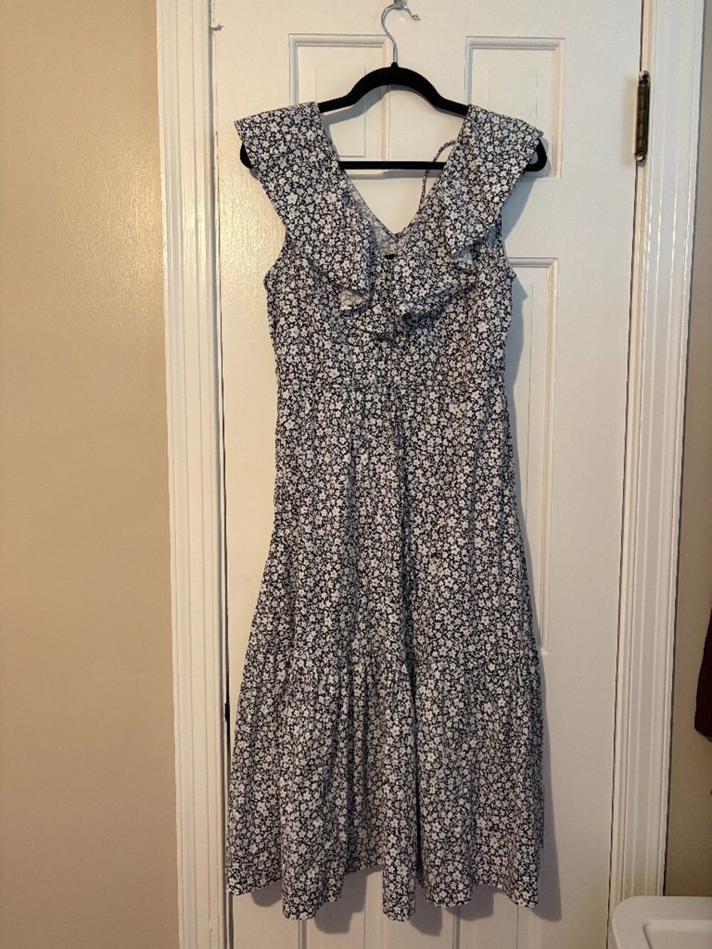 Summersalt Coastal Poplin Ruffle-Neck Midi Dress Navy Floral - S - Picture 2 of 9